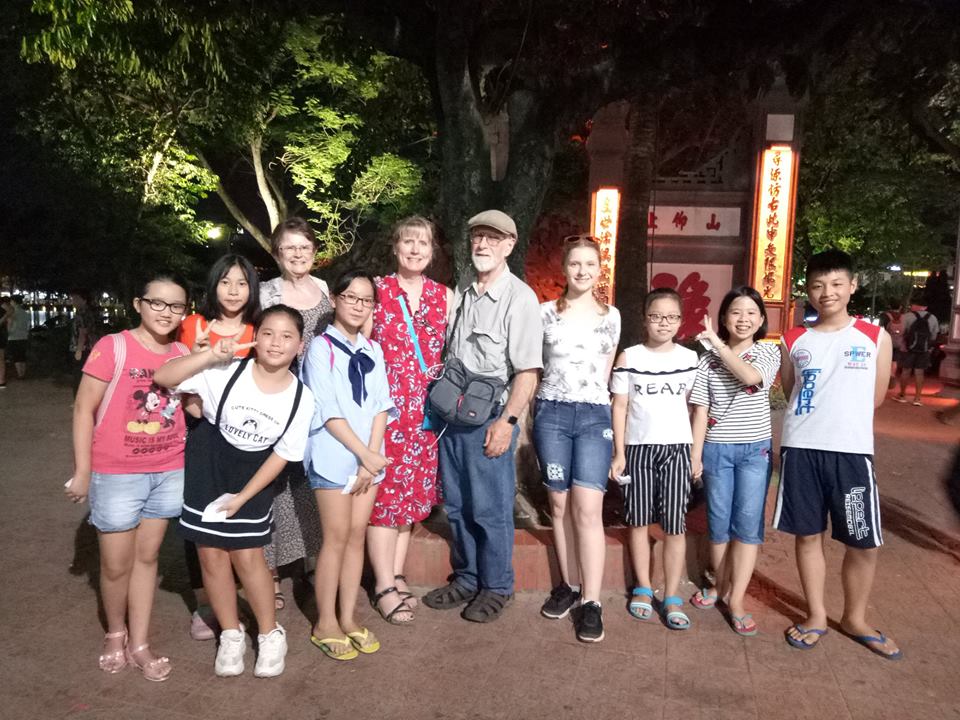 Tiếng Anh quanh Bờ Hồ thứ 6 ngày 22/06/2018 1
