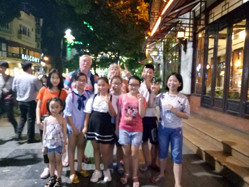 Tiếng Anh quanh Bờ Hồ thứ 6 ngày 22/06/2018 2
