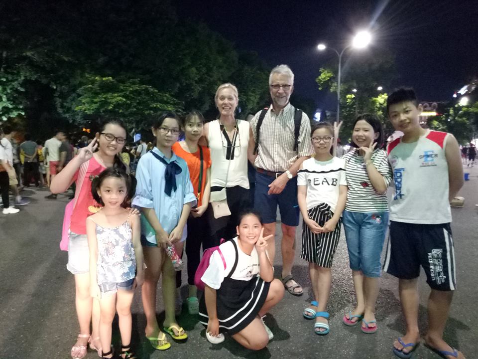 Tiếng Anh quanh Bờ Hồ thứ 6 ngày 22/06/2018 7