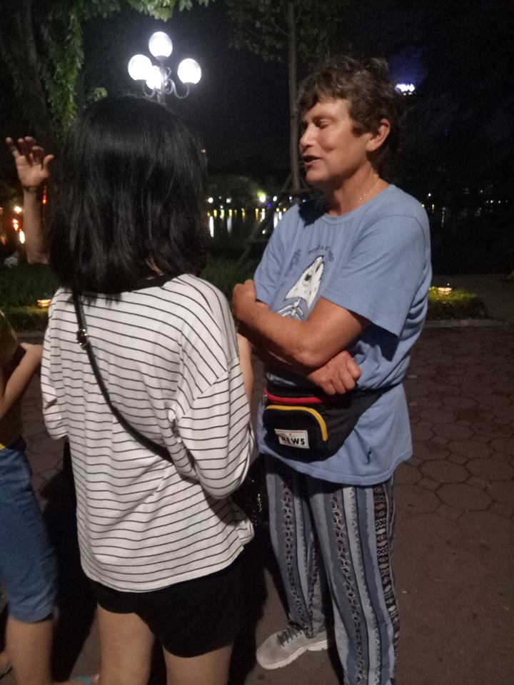 Tiếng Anh quanh Bờ Hồ thứ 4 ngày 11/07/2018 4