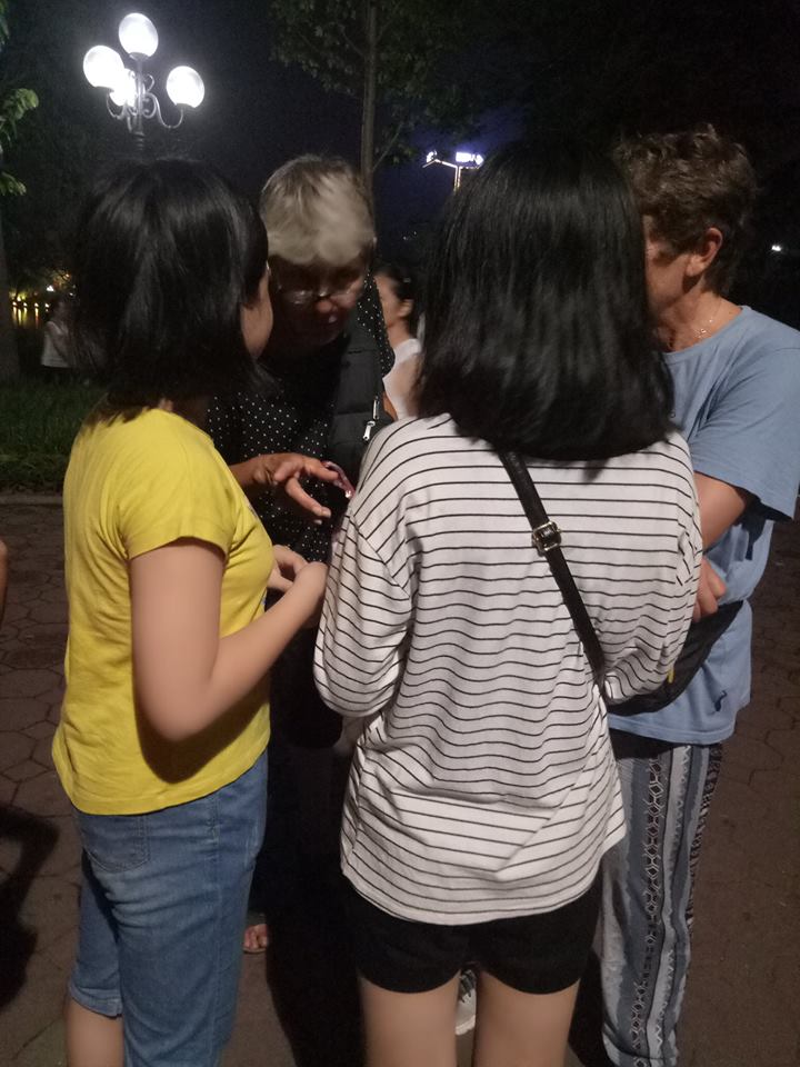 Tiếng Anh quanh Bờ Hồ thứ 4 ngày 11/07/2018 6