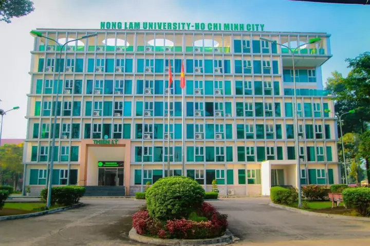 Nông Trường Tiếng Anh Là Gì